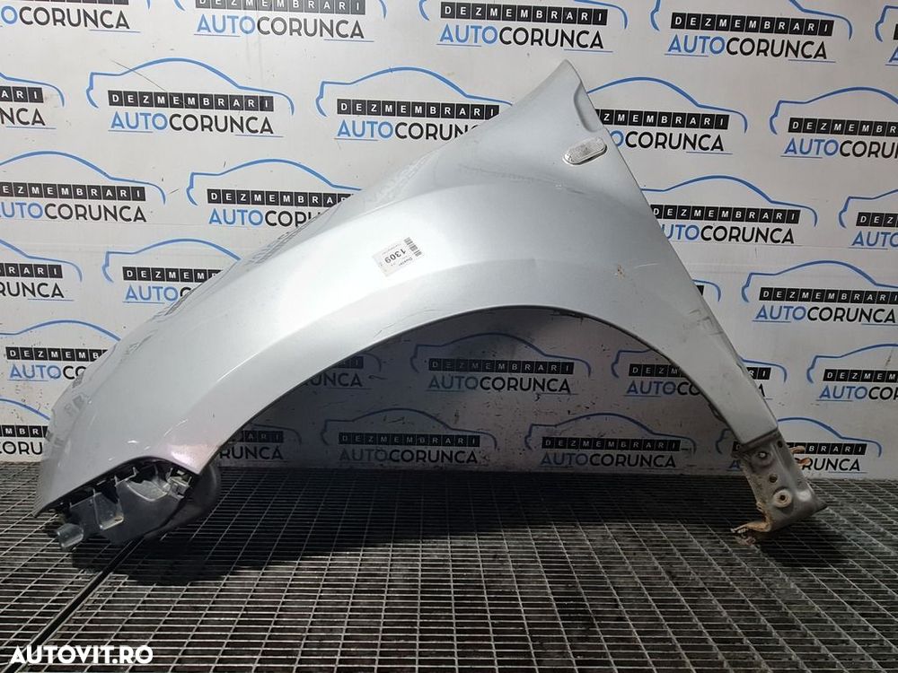 Aripa Stanga Fata Dacia Duster 2010 - 2013 4 Usi Gri (1309) - 1