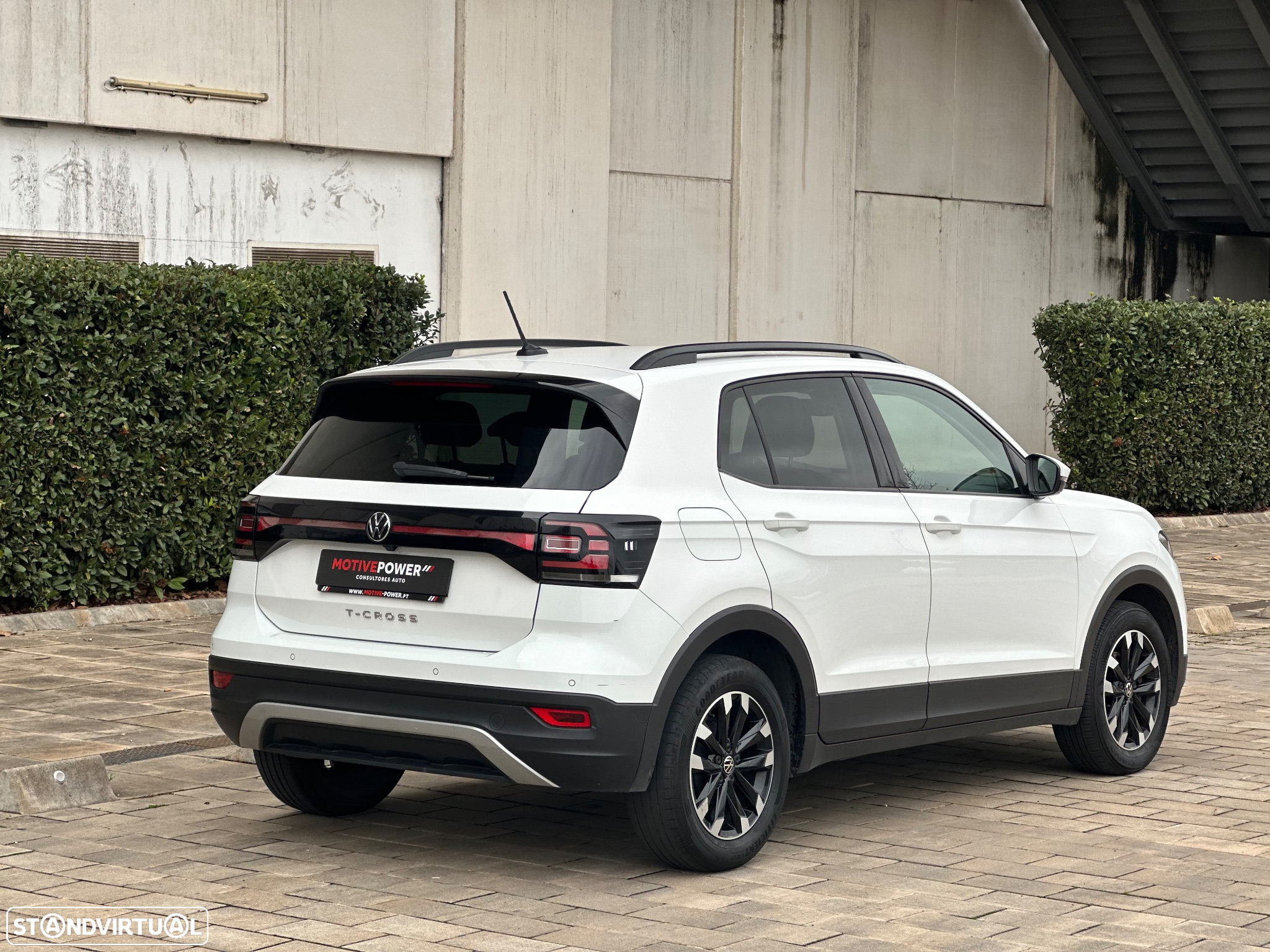 VW T-Cross 1.0 TSI Conceptline - 14