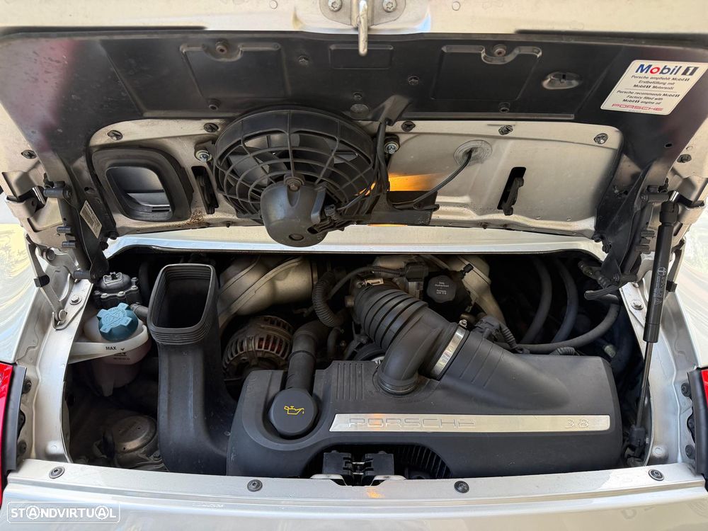 Porsche 911 (997) Carrera 4 S - 48