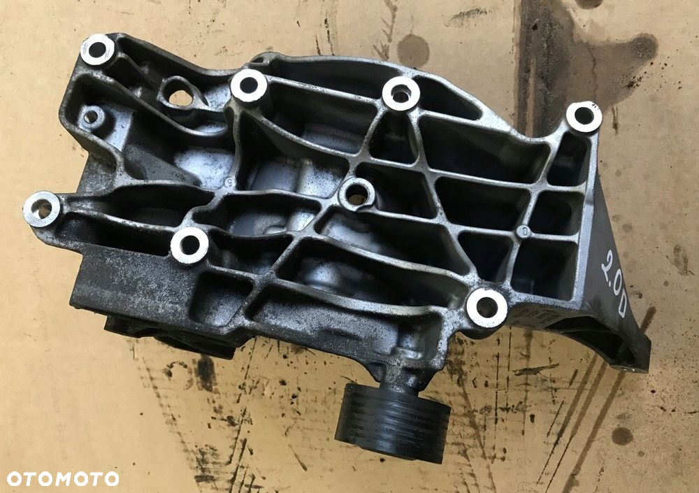 ŁAPA ALTERNATORA 7802639 PODSTAWA AGREGATU BMW - 4