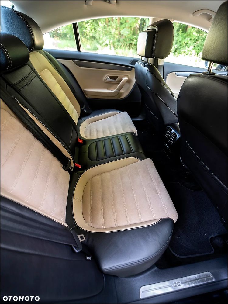 Volkswagen Passat CC - 36