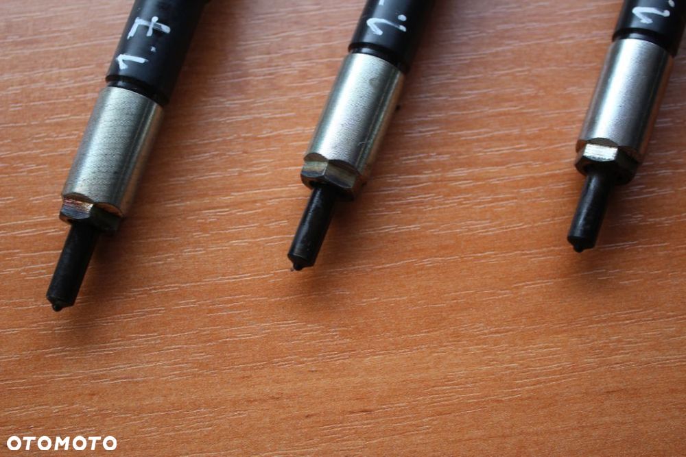 WTRYSKIWACZ WTRYSKIWACZE OPEL MOKKA MERIVA B ASTRA J 1.7 DTS DENSO 55567729 - 7