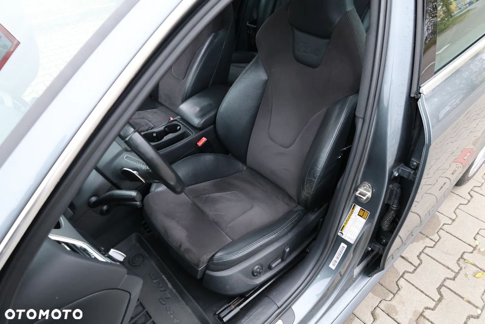 Audi S4 Limousine - 25