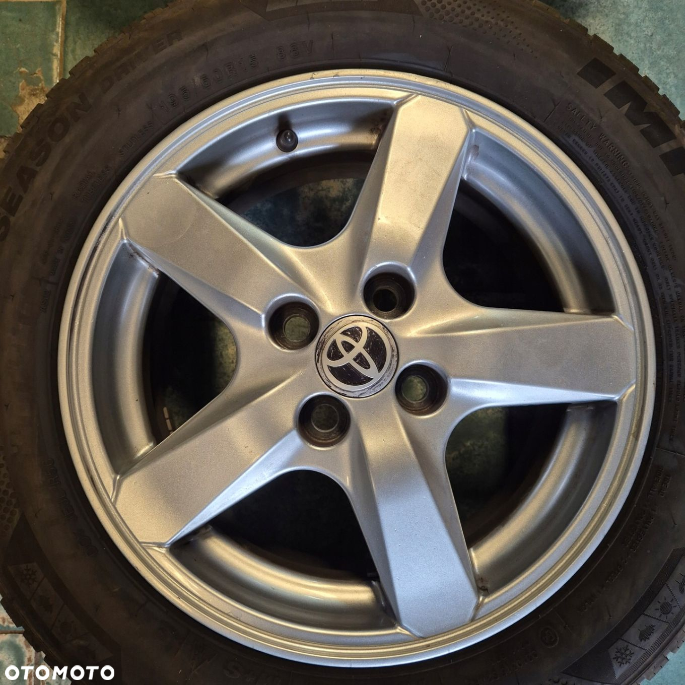 CAŁOROCZNE KOŁA 15 ORYGINAŁ TOYOTA YARIS i20 SWIFT RIO 195/60 R15 - 2