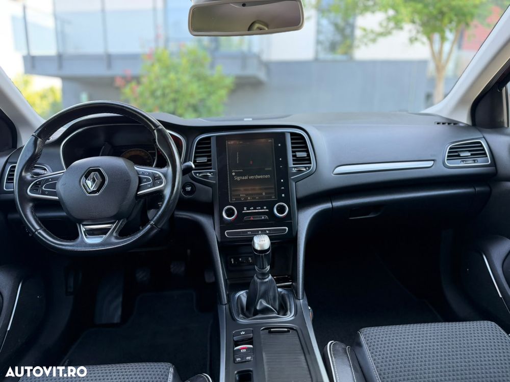Renault Megane ENERGY dCi 110 Start & Stop Bose Edition - 7