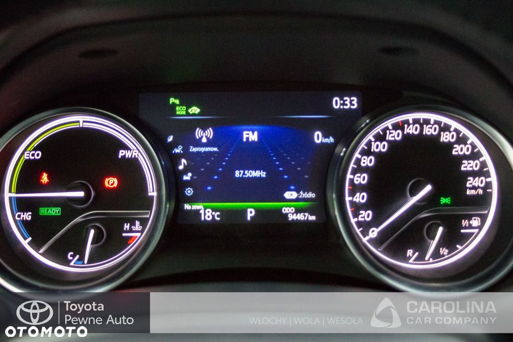 Toyota Camry - 4