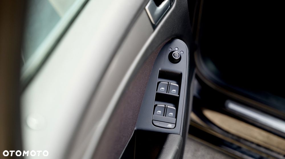 Audi A4 Avant 2.0 TDI Multitronic - 12