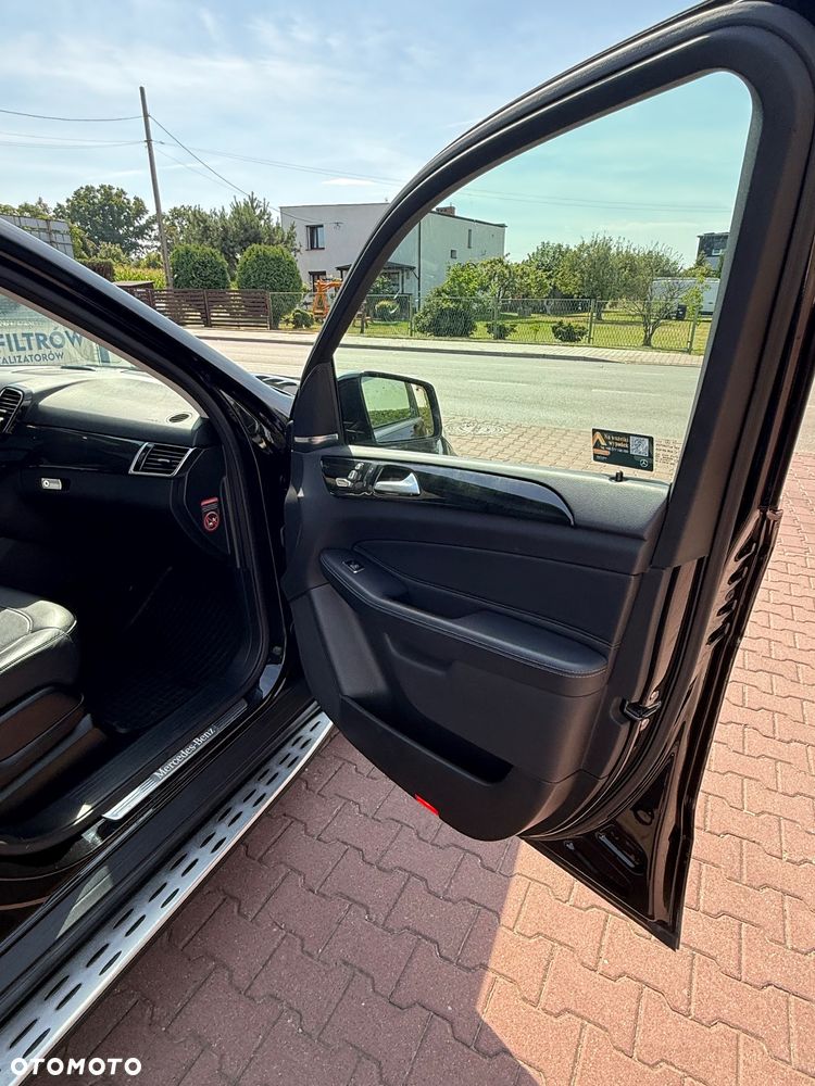 Mercedes-Benz GLE 350 d 4-Matic - 23
