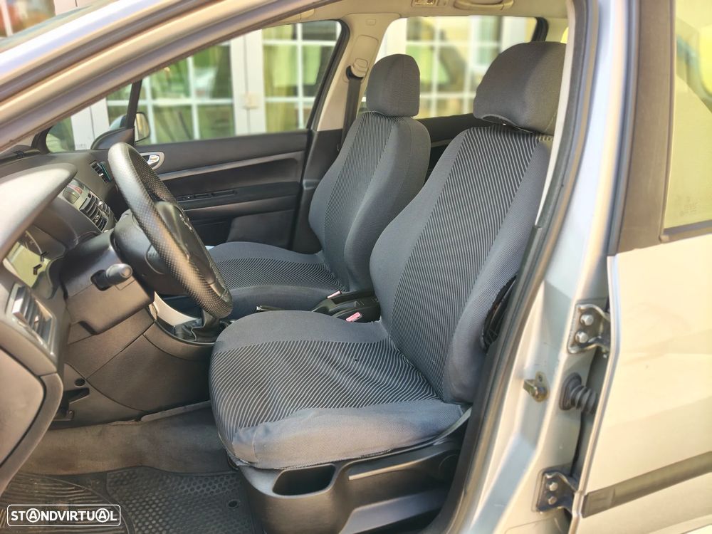 Peugeot 307 Break 1.4 HDi XT - 17