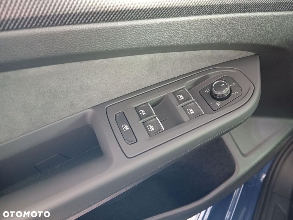 Volkswagen Golf - 26