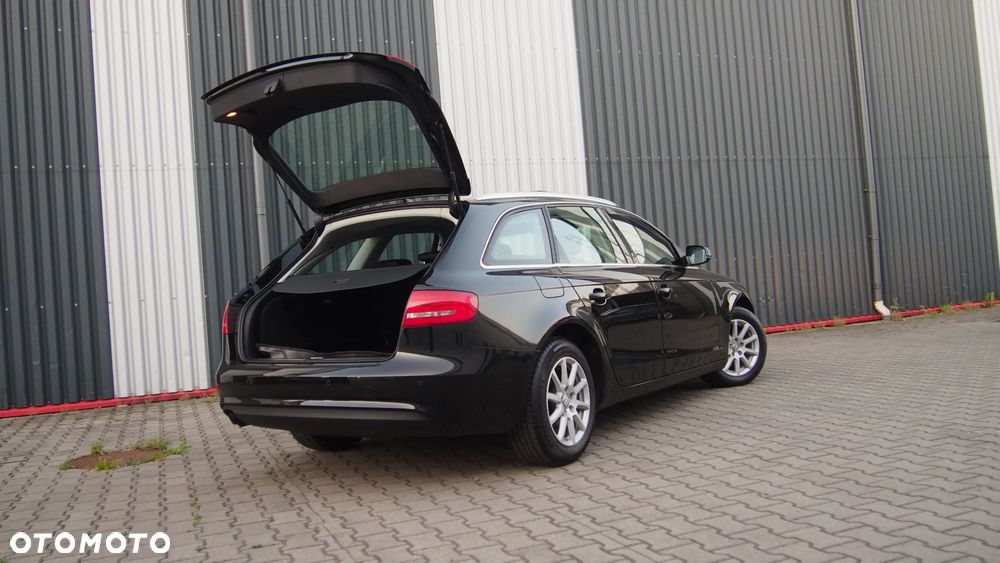 Audi A4 Avant 2.0 TDI DPF Ambiente - 18