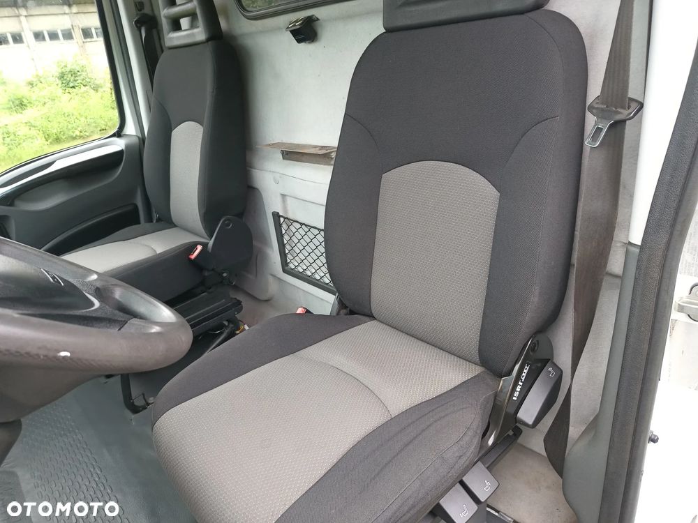 Iveco DAILY 35s13 L2H2 2.3 diesel 126kM, 2012 rok, WEBASTO, HAK, CAMERA COFANIA, ORGINALNY NIEWIELKI PRZEBIEG 176tyś. SPROWADZONY ZE SZWECJI! - 35