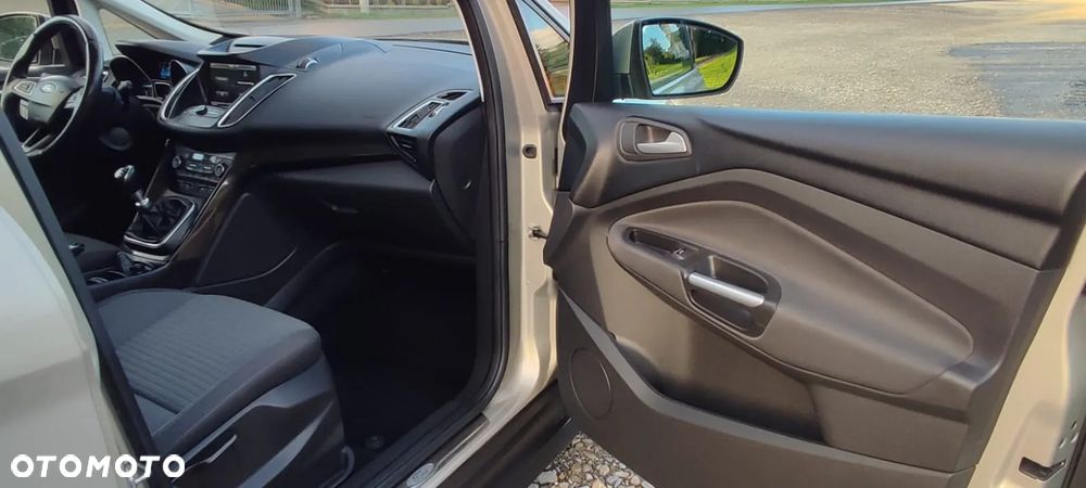 Ford C-MAX 2.0 TDCi Start-Stop-System Titanium - 15