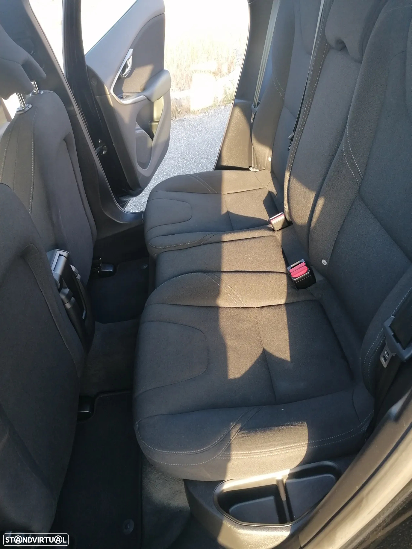 Volvo V40 2.0 D2 Kinetic - 11
