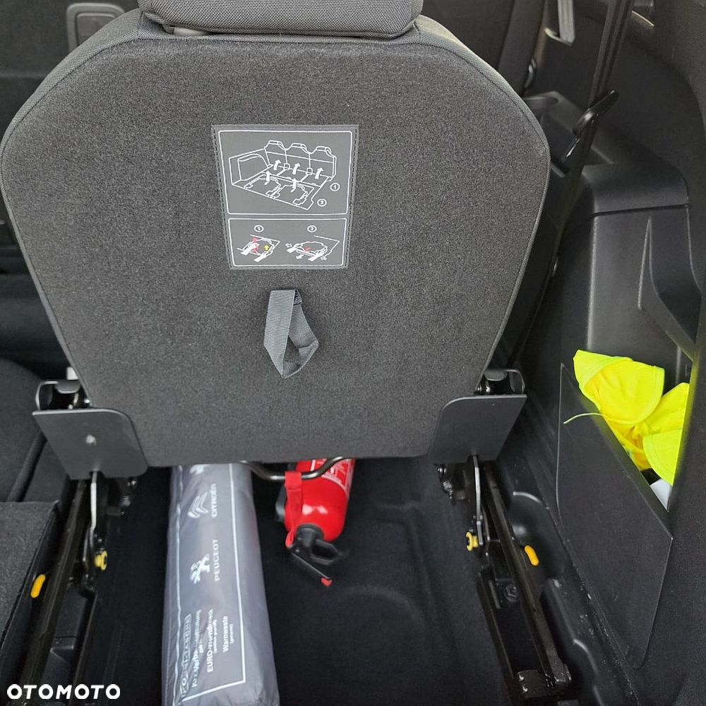 Peugeot 5008 BlueHDI 130 Active Business-Paket - 30