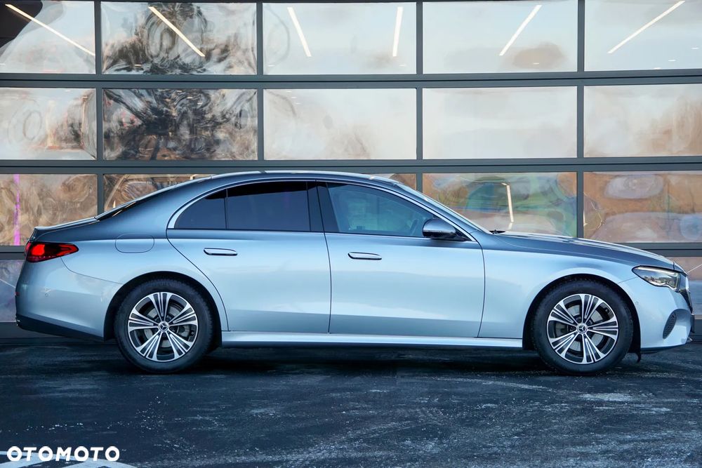 Mercedes-Benz Klasa E 200 4Matic 9G-TRONIC Edition AVANTGARDE - 5