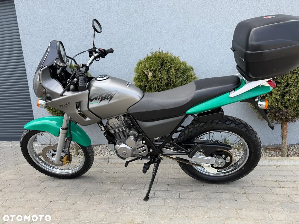 Honda CLR - 33