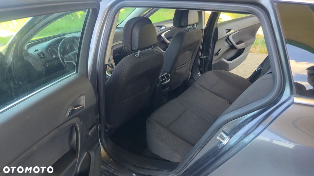 Opel Insignia 1.6 - 23