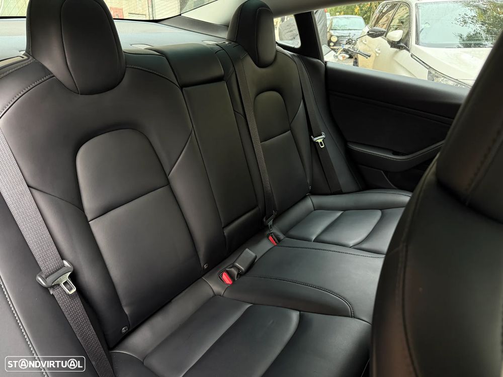 Tesla Model 3 Standard Range Plus RWD - 18