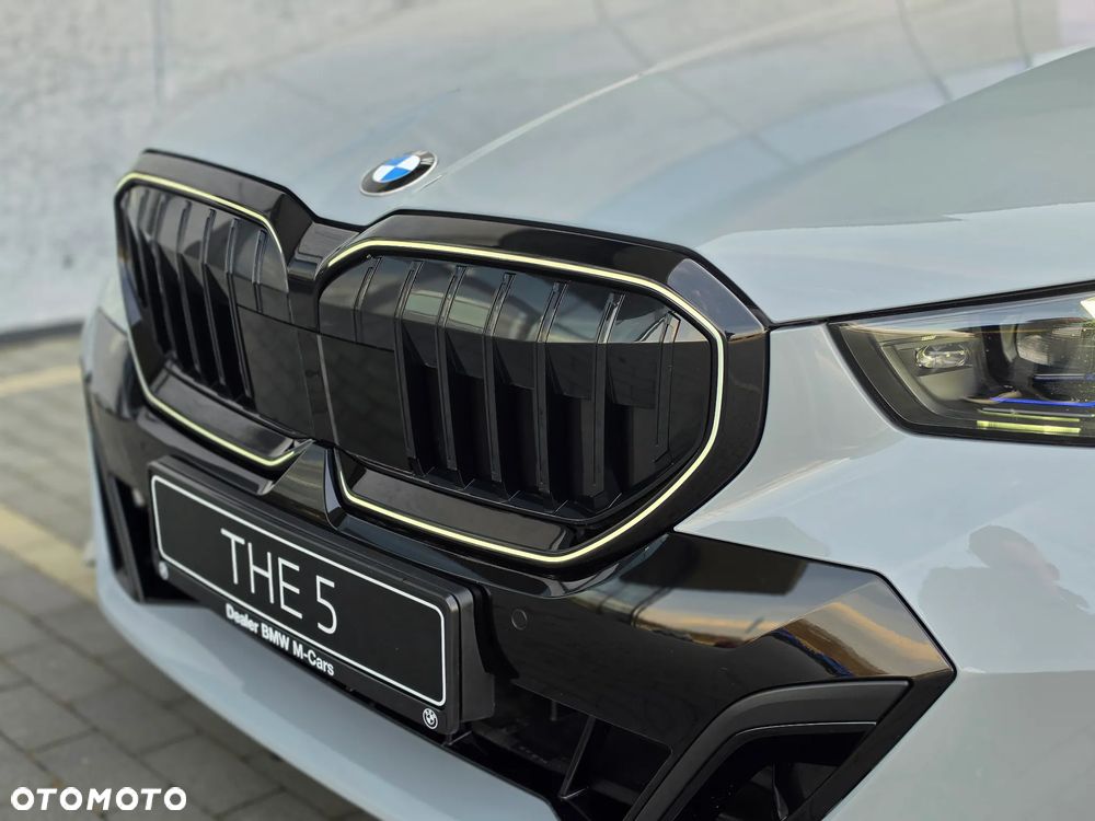 BMW Seria 5 520d mHEV - 14