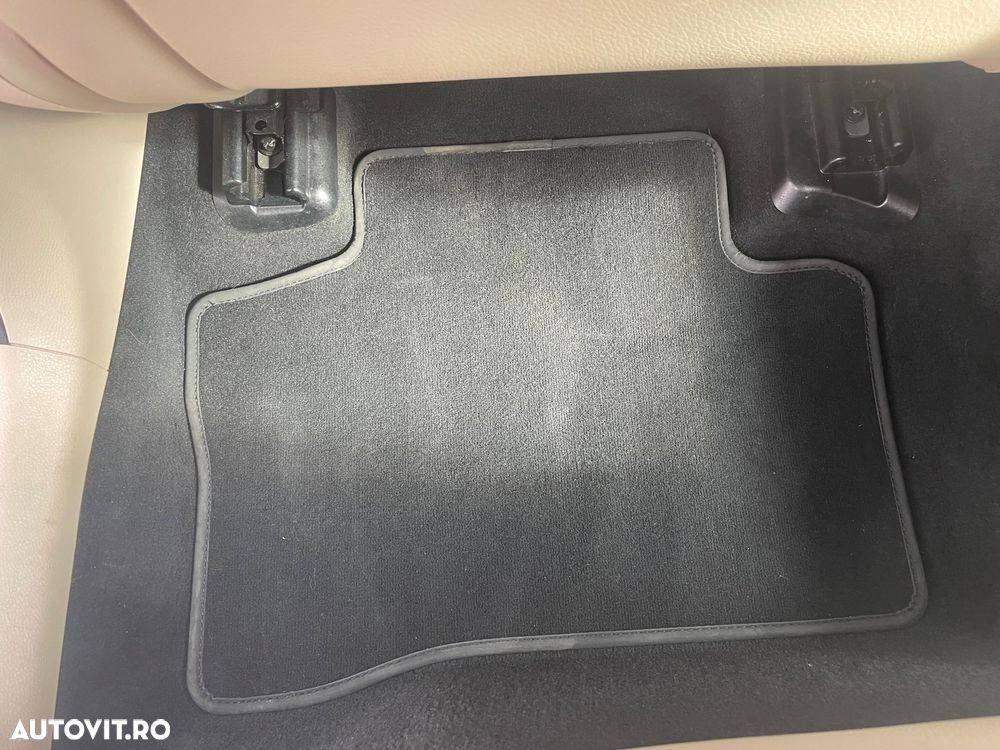 Mercedes-Benz GLC Coupe 220 d 4Matic 9G-TRONIC AMG Line - 16