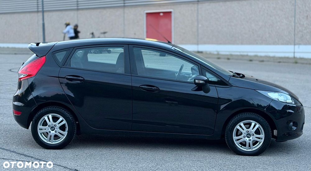 Ford Fiesta 1.25 Champions Edition - 6