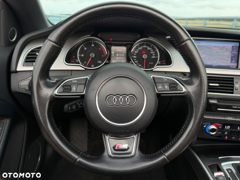 Audi A5 Cabrio - 12