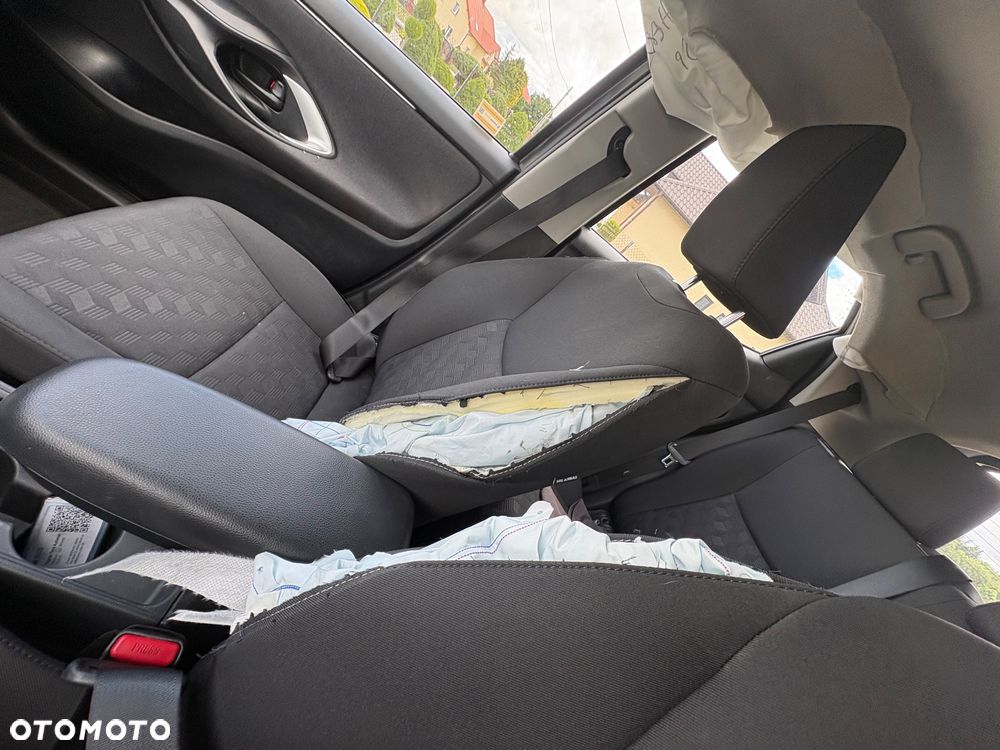 Toyota Yaris Hybrid 1.5 Comfort - 19