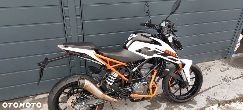 KTM Duke - 17