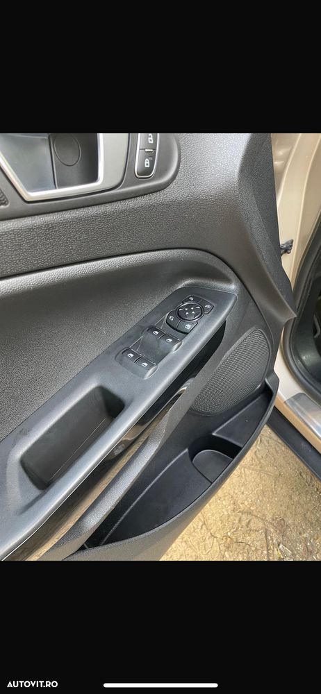 Ford EcoSport 1.5 EcoBlue Titanium - 17