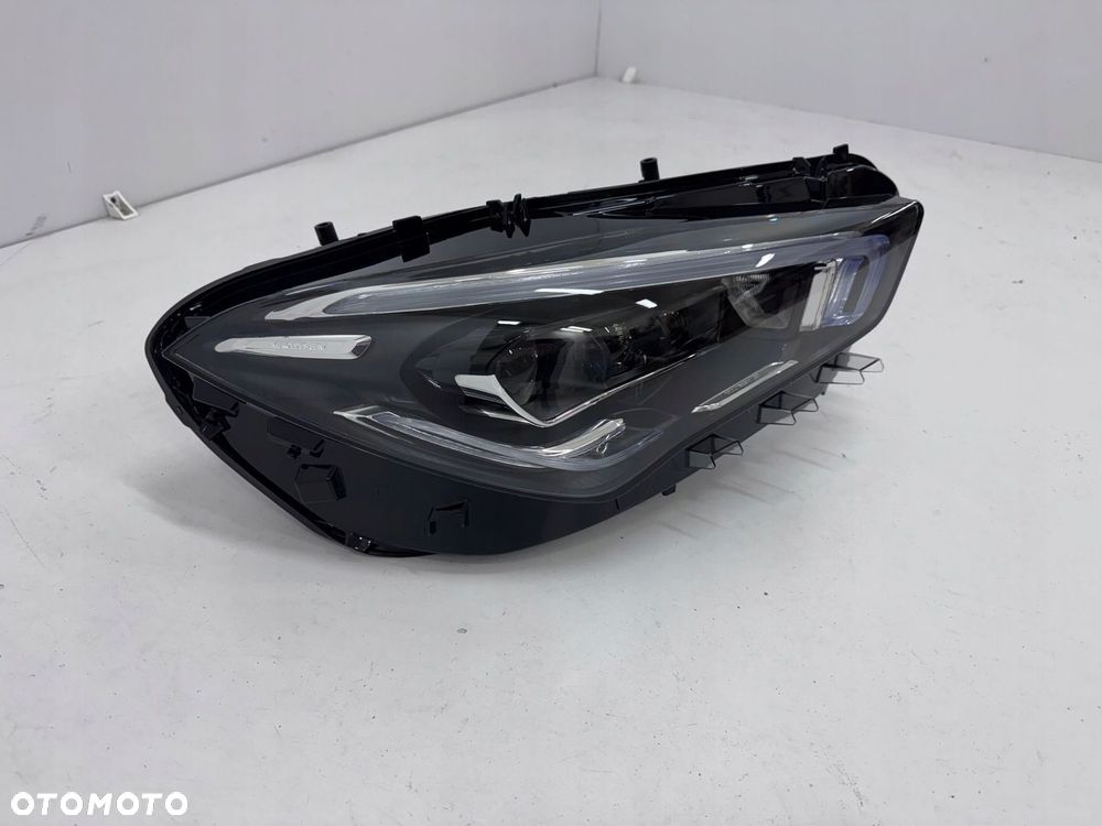 LAMPA PRZÓD PRZEDNIA PRAWA MERCEDES C118 W118 A118 LED MULTIMEAM - 2
