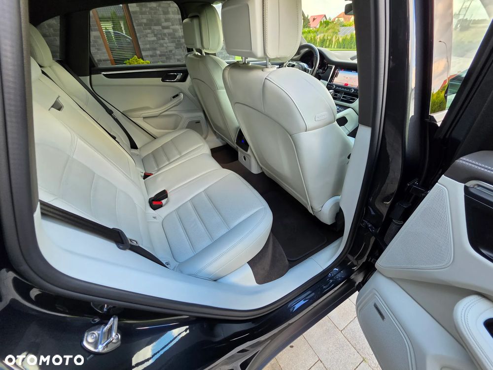 Porsche Macan - 27