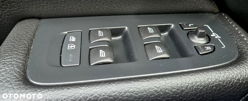 Volvo XC 60 B4 D Geartronic Inscription - 35