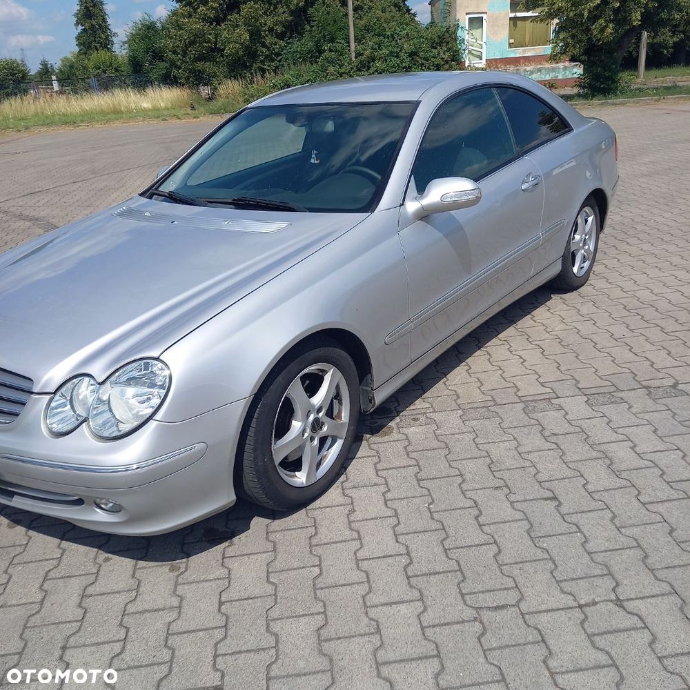 Mercedes-Benz CLK - 4