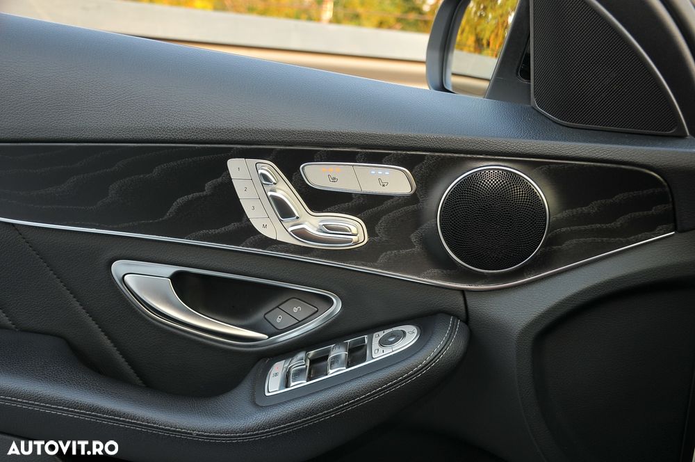 Mercedes-Benz C 220 d 9G-TRONIC Night Edition - 36
