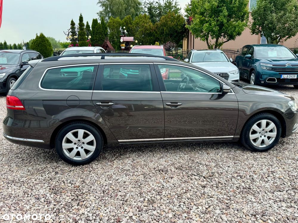 Volkswagen Passat - 33