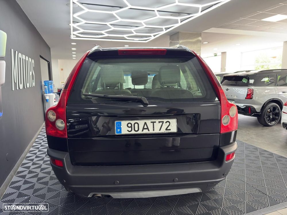 Volvo XC 90 2.4 D5 7L Nivel 3 Auto. - 7