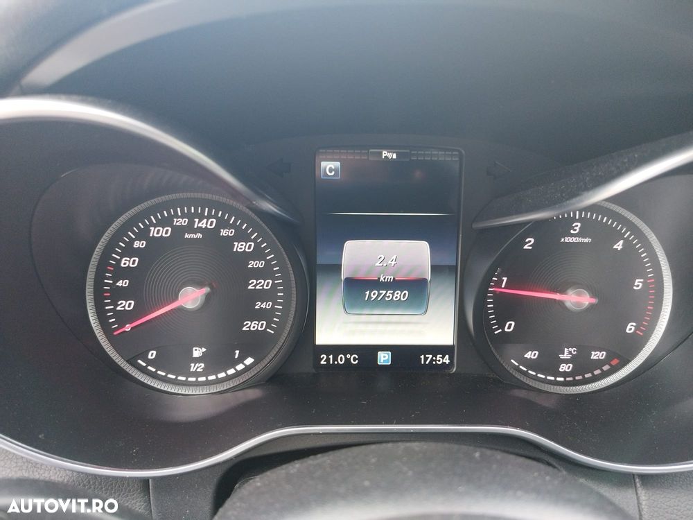 Mercedes-Benz C 180 BlueTec - 11