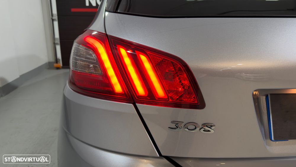 Peugeot 308 PureTech 130 GPF EAT8 Stop & Start Allure - 12