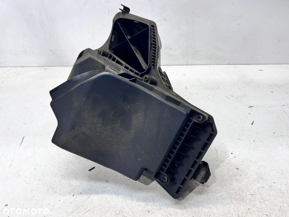 OBUDOWA FILTRA POWIETRZA AUDI A4 B8 A5 Q5 8R 8R0133837E 8R0133843C - 4
