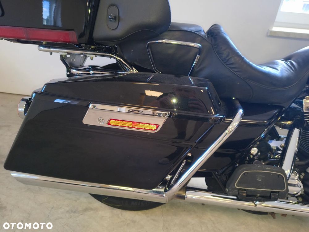 Harley-Davidson FLH Electra Glide - 15