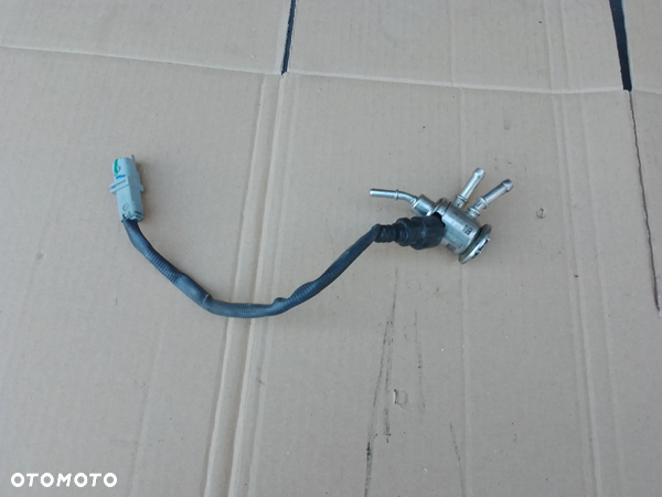 Wtryskiwacz płynu AdBlue Renault 2.0 BLUE DCi A3C0064880000