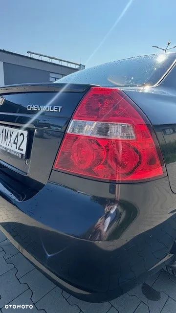 Chevrolet Aveo - 11