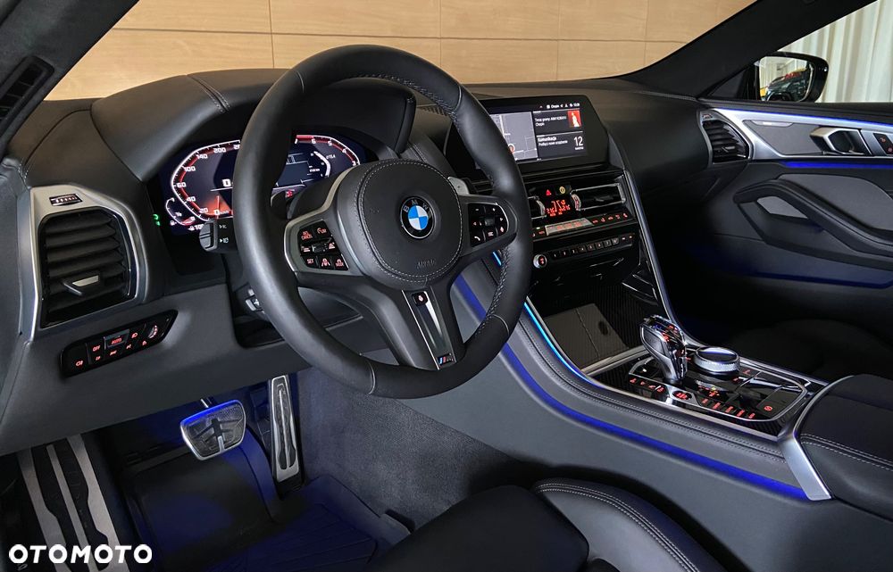 BMW Seria 8 - 8