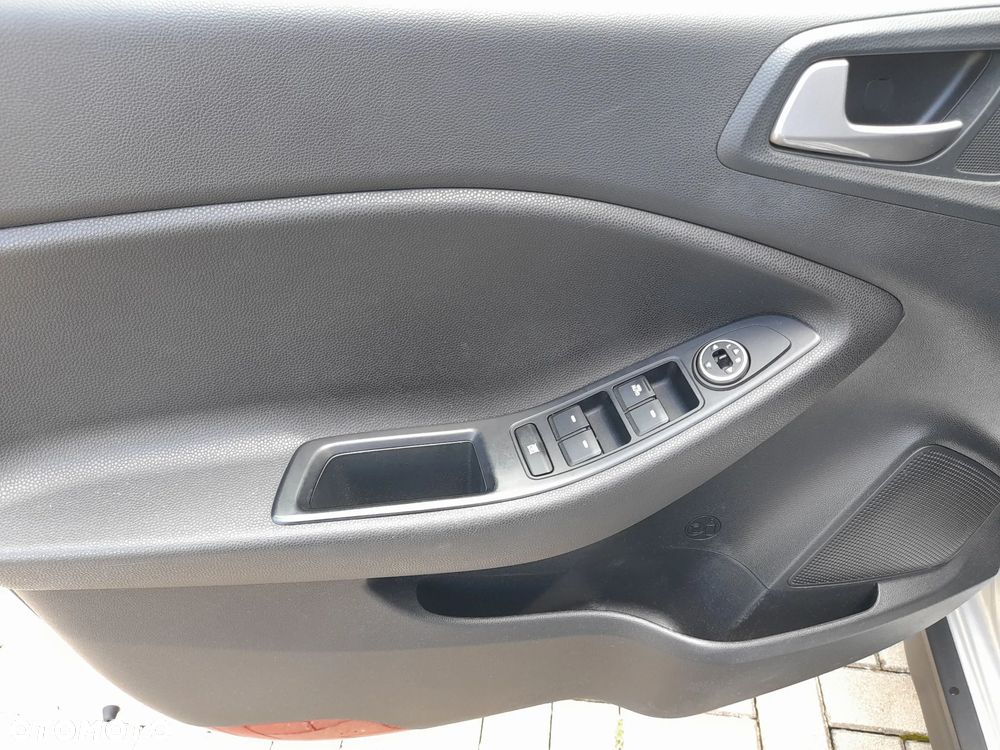 Hyundai i20 - 13