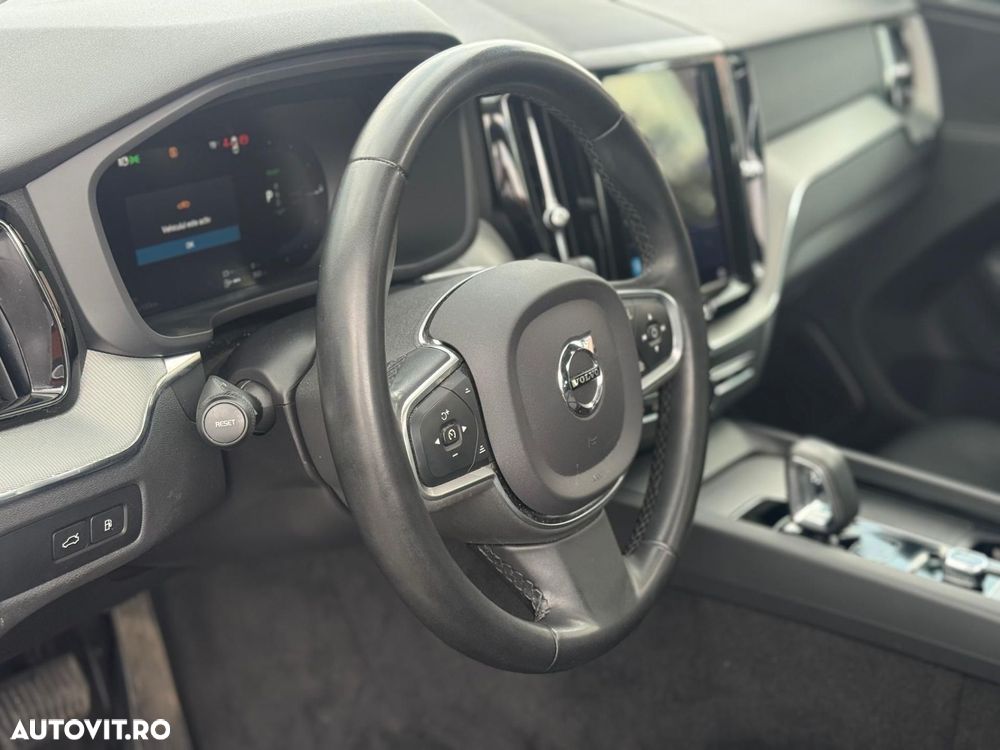 Volvo XC 60 Recharge T6 Twin Engine eAWD Inscription Expression - 5