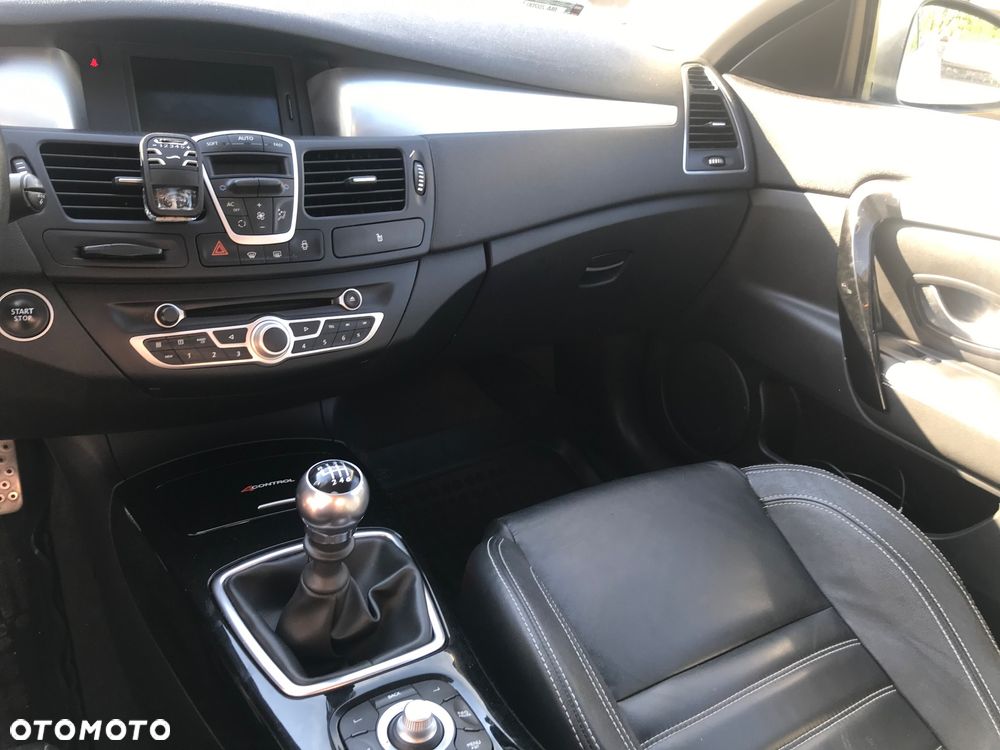 Renault Laguna 2.0 dCi FAP GT - 7