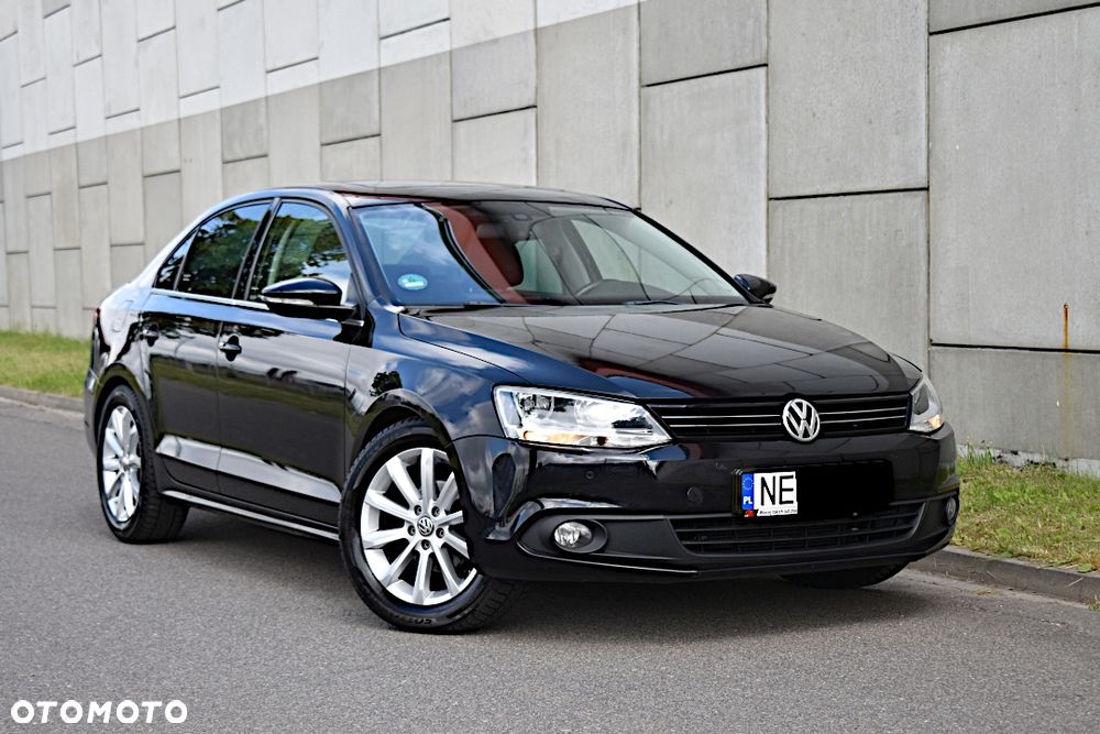 Volkswagen Jetta - 3