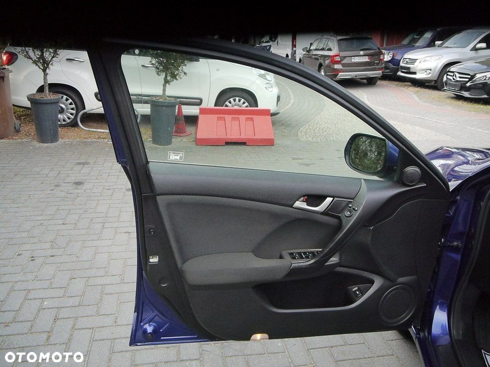 Honda Accord 2.0 S - 37