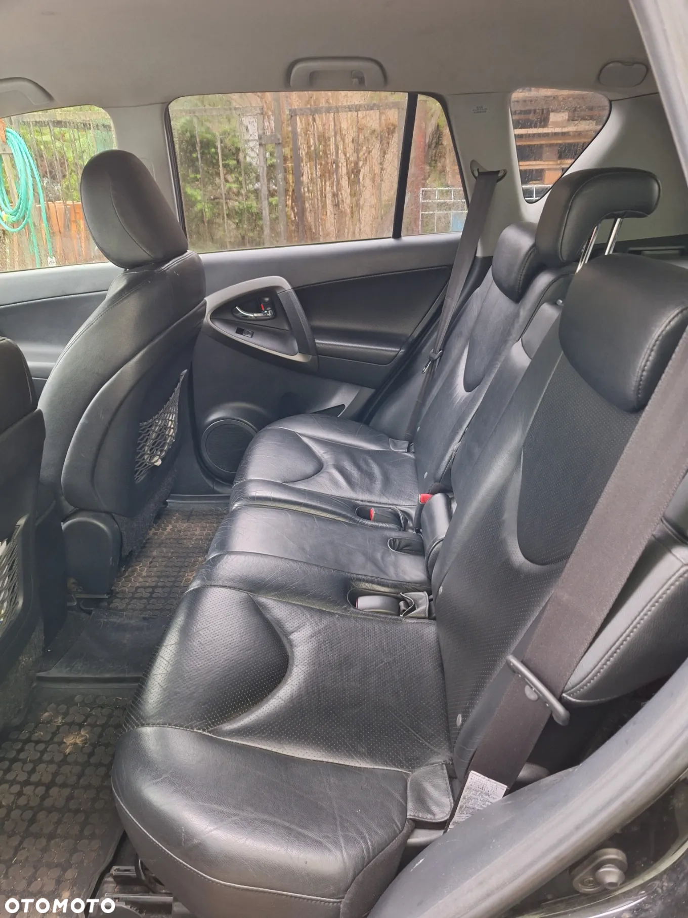 Toyota RAV4 - 14